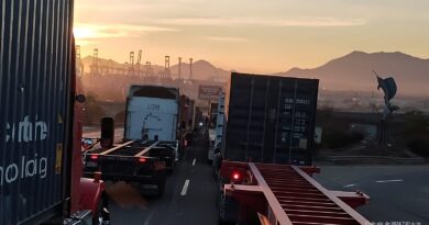 Actividad Portuaria satura de camiones vialidades externas