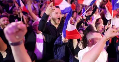 Extrema derecha gana primera vuelta de elecciones en Francia