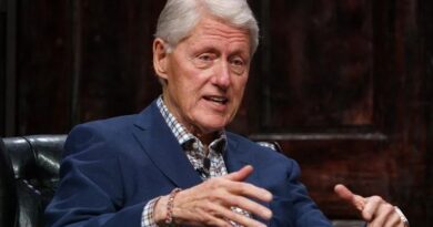 Bill Clinton, hospitalizado en Washington