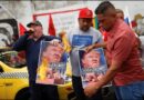 Panameños queman bandera de EU y carteles de Trump