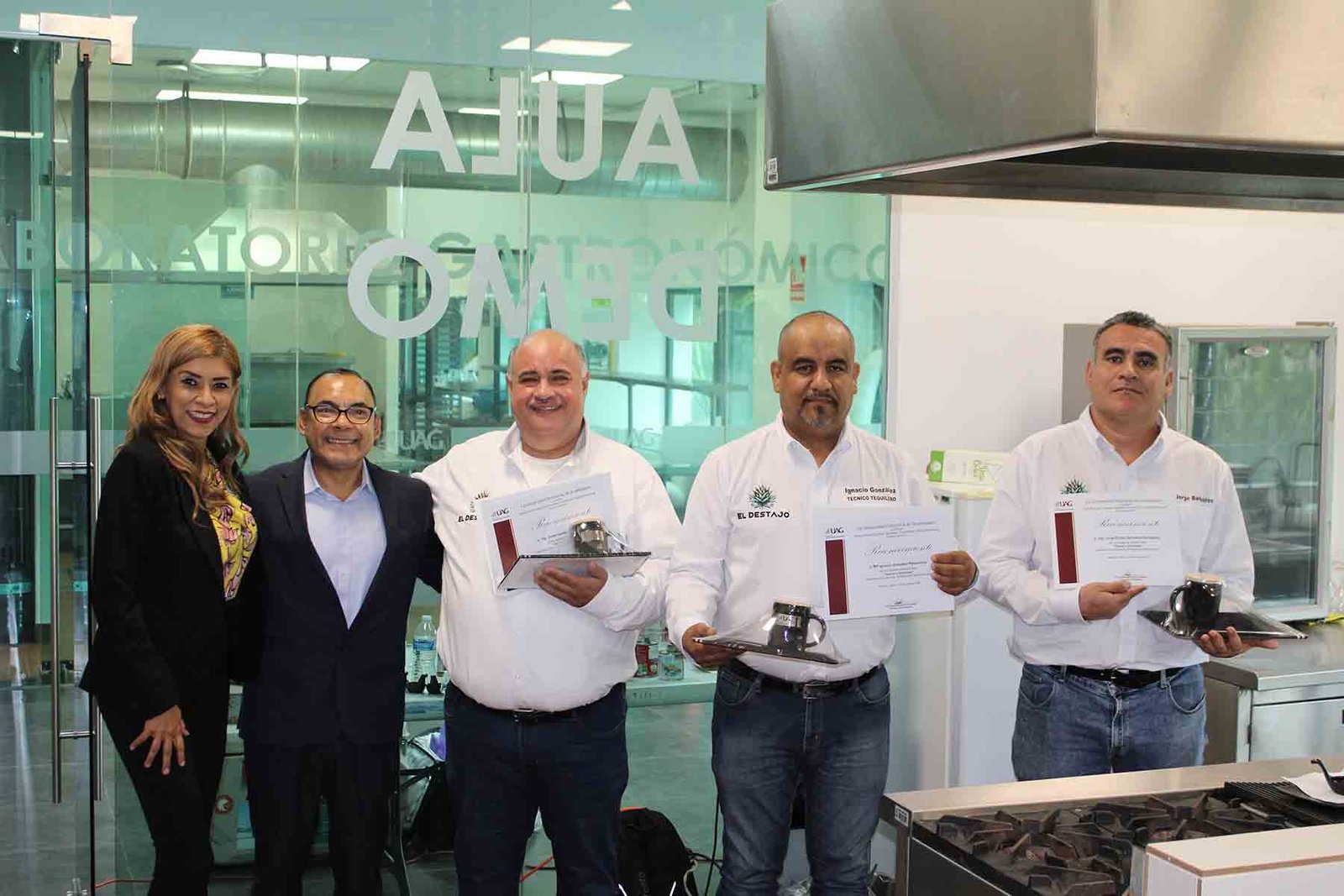 Alumnos de la UAG viven experiencia sensorial