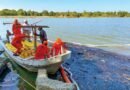 Arranca recolección de crudo derramado en el río Pantepec