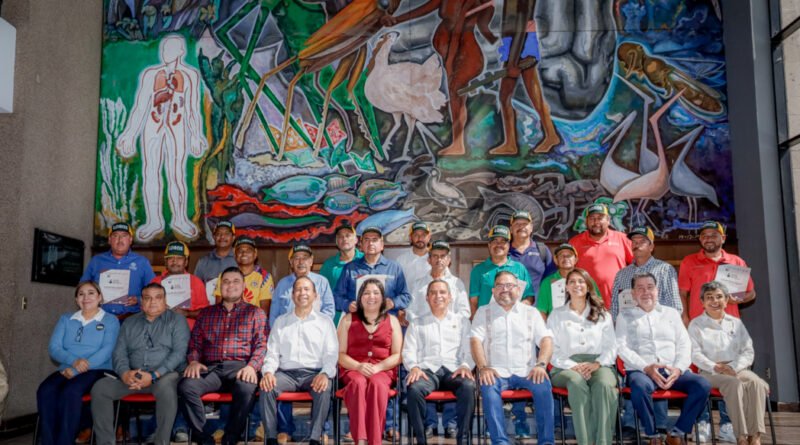 Contribuye UdeC a metas de alfabetización en el estado