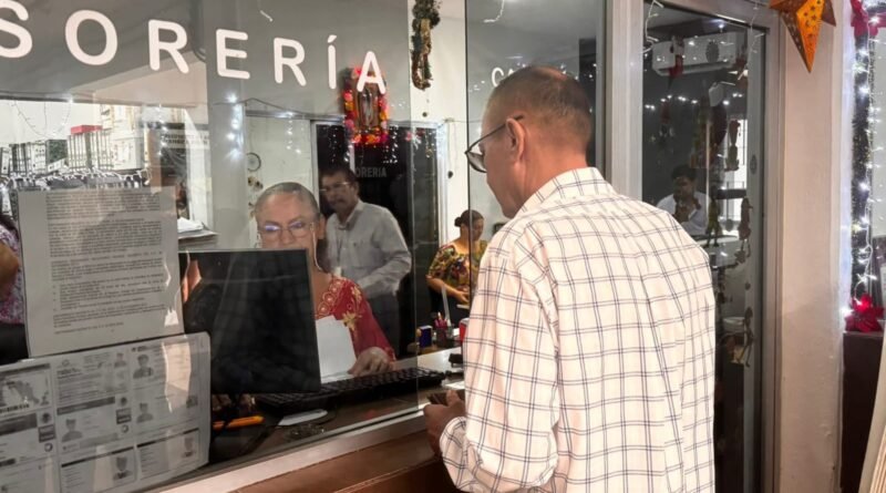 Exhortan a contribuyentes a aprovechar el descuento en pago de predial