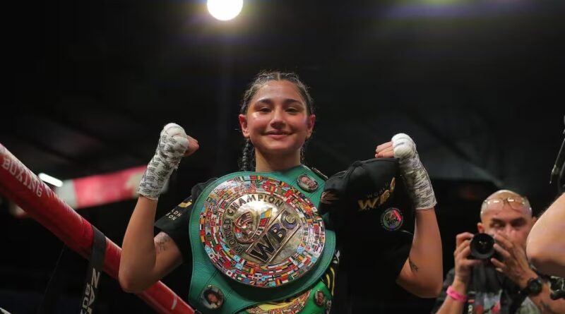 Camila Zamorano retiene título mundial