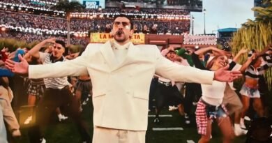 Bad Bunny hace historia en Super Bowl