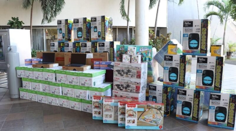 Entregan equipamiento a servicios de Educación Especial