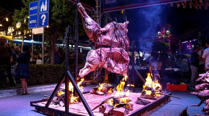 Se realiza el encendido del asado de la Becerra en el Sabora Fest 2026