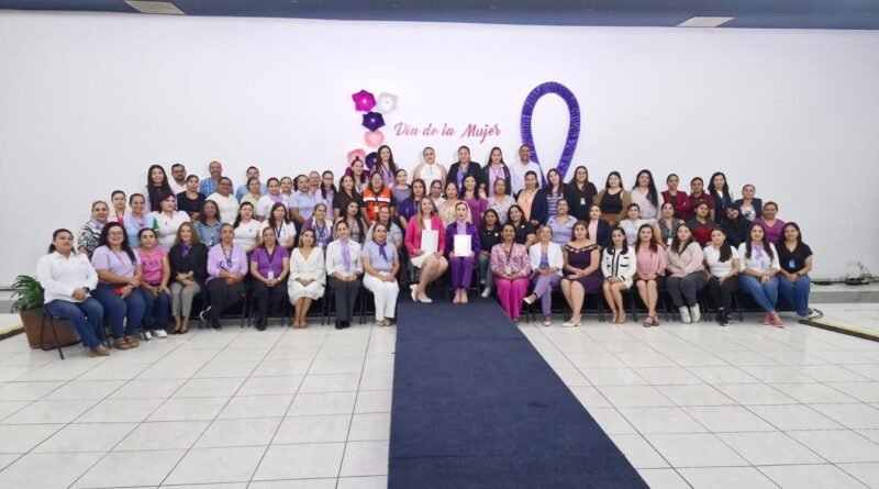 TecNM-Colima realiza conversatorio y reconocimiento a mujeres