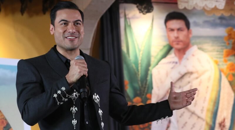 Carlos Rivera presenta su nuevo disco: ¡Vida México!