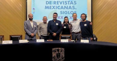 Universitarios participan en coloquio nacional sobre revistas mexicanas