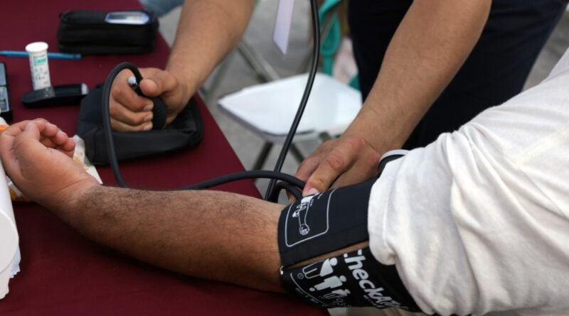 Brindan detección oportuna y tratamiento de hipertensión