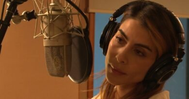 Interpretará María León el tema musical de Tan cerca de ti, nace el amor