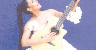 Lila Downs canta lo que otros callan