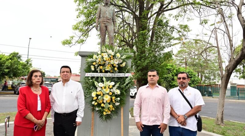 Riult Rivera, se une al homenaje que el obrerismo colimense rinde a Pimentel Llerenas