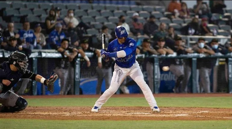 Charros batalla para encender los bats