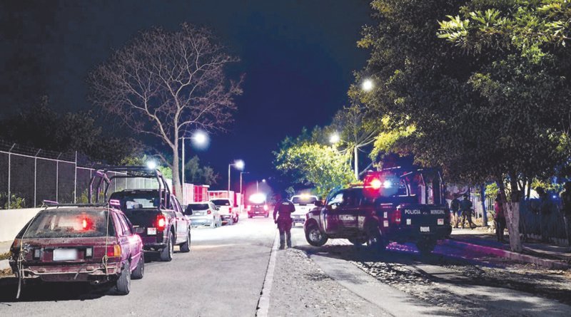 Tres adultos muertos y tres menores heridos en Bosques del Sur en Colima