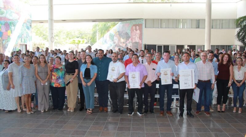 Certifican a 13 bachilleratos de la UdeC como espacios promotores de la salud