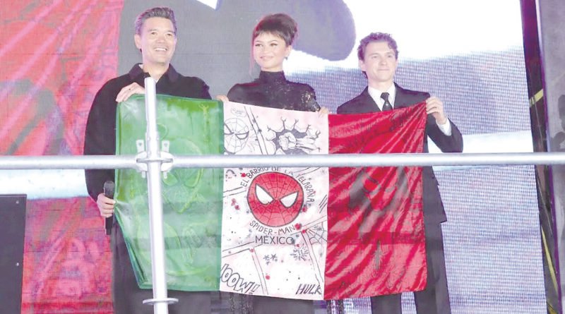 Tom Holland y Zendaya promocionan “Spider-Man: Un nuevo día”