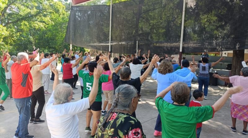 DIF Estatal celebra a personas adultas mayores del CAS