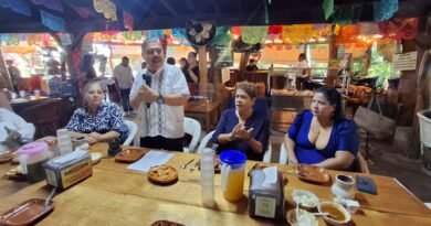 Festeja Sindicato del Ayuntamiento de Colima a las secretarias, secretarios, bibliotecarias, bibliotecarios y TS por su día social