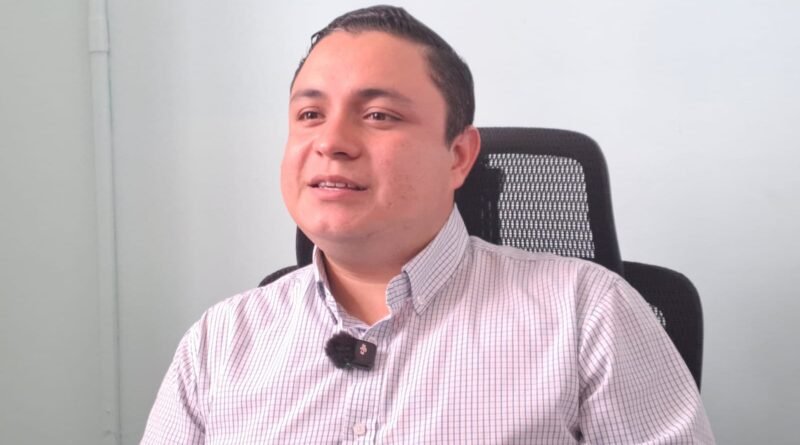 Beneficia programa de libretas a bajo costo a más de 800 familias en Colima