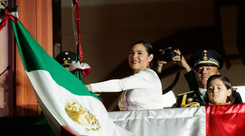 Indira Vizcaíno celebra el 216 Aniversario de la Independencia de México