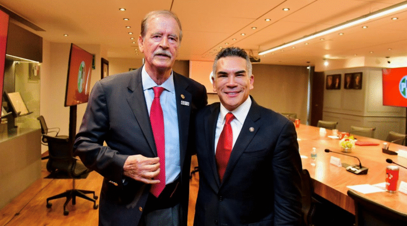 Recibe el PRI al expresidente Vicente Fox Quesada