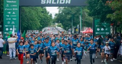 Con récord de 1,674 participantes, se realiza la 12.ª Carrera FEUC-UdeC