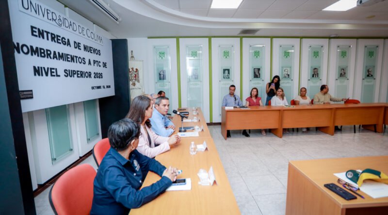 Entrega UdeC cuatro nombramientos de Profesor de Tiempo Completo