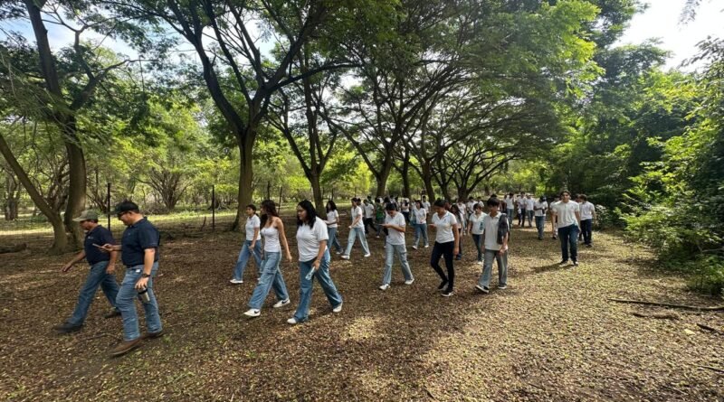 Estudiantes del Bachillerato 4 abordan sustentabilidad y economía circular en El Peregrino
