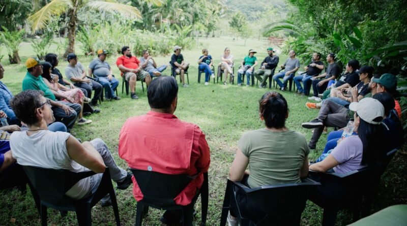 Arte, emociones y naturaleza abren espacio de convivencia para personal de Publicaciones