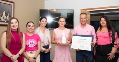 Reconocen a Blanca Liliana Díaz Vázquez por su trabajo en vinculación social